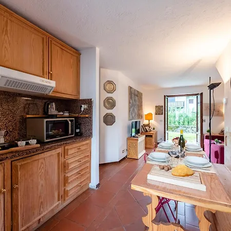 Flat With Garden In - Happy Apartmán Courmayeur