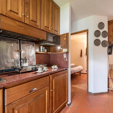 Apartmán Flat With Garden In - Happy *