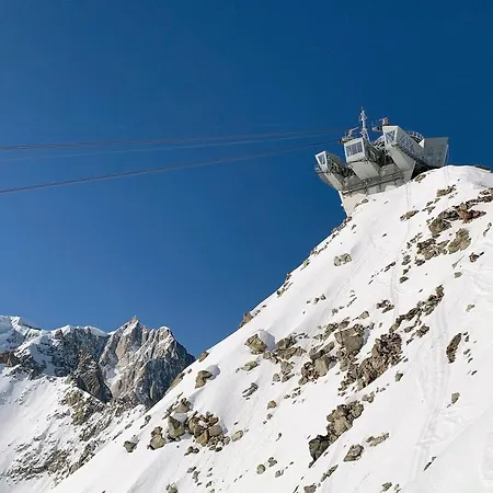 Flat With Garden In - Happy Courmayeur