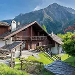 Charming With Garden In - Happy *