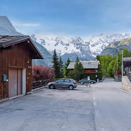 Flat With Garden In - Happy 公寓