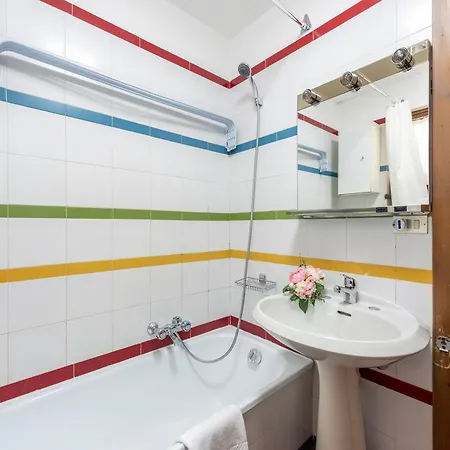 Flat With Garden In - Happy