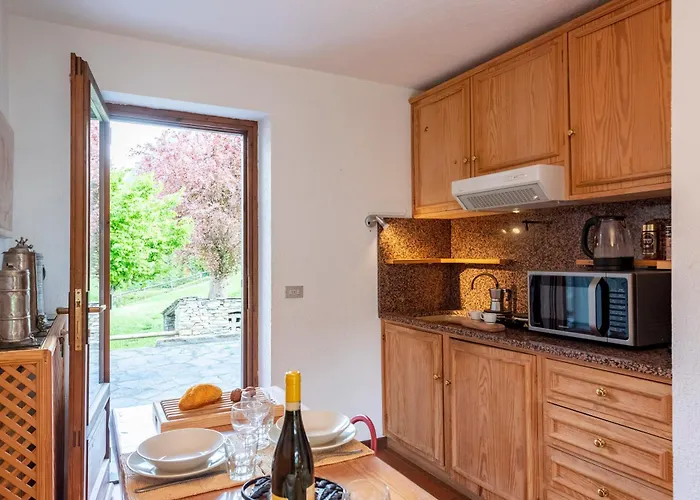 Charming With Garden In - Happy Apartment *