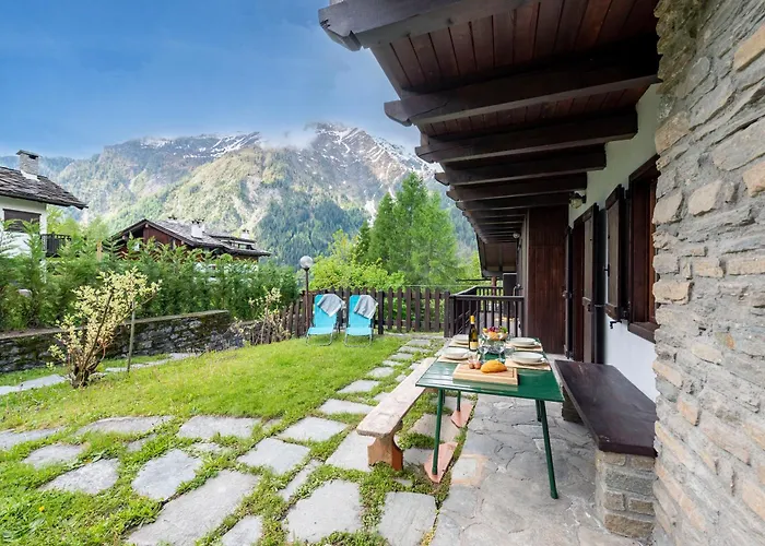 Apartment Charming With Garden In - Happy *