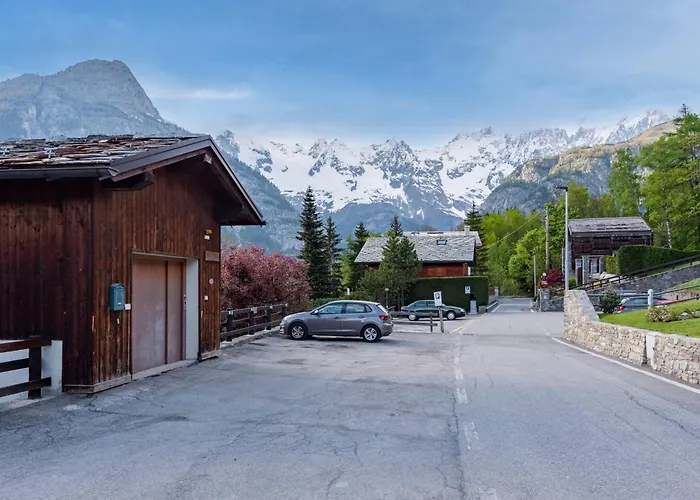 Charming With Garden In - Happy Apartment Courmayeur